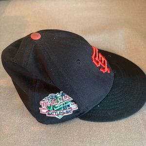 Battle of the Bay World Series Hat.  SF Giants Logo